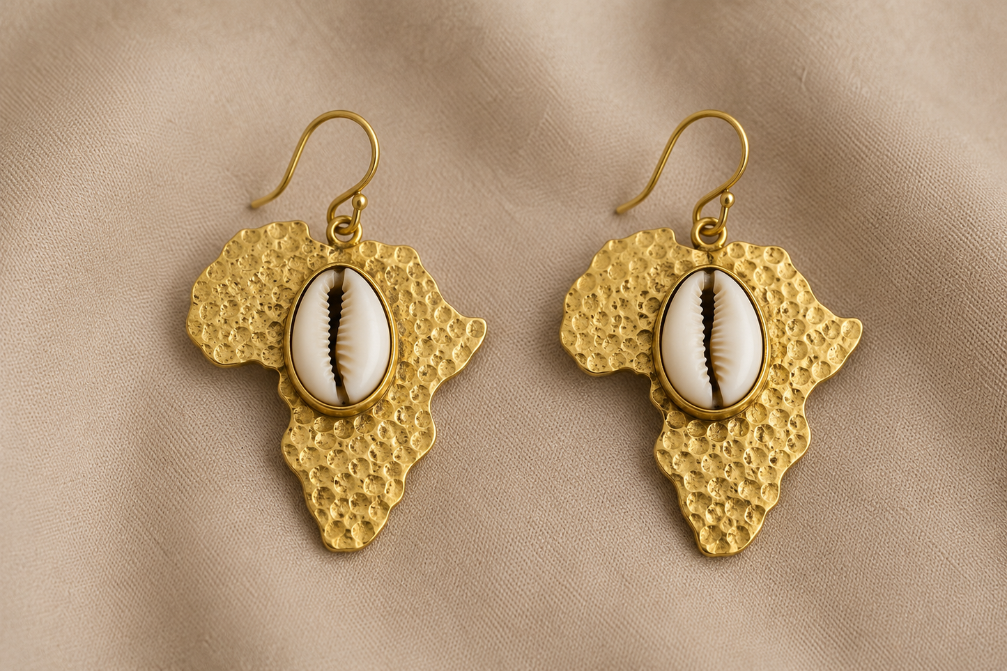 Boucles d’oreilles Afrika – Carte d’Afrique & Cauri