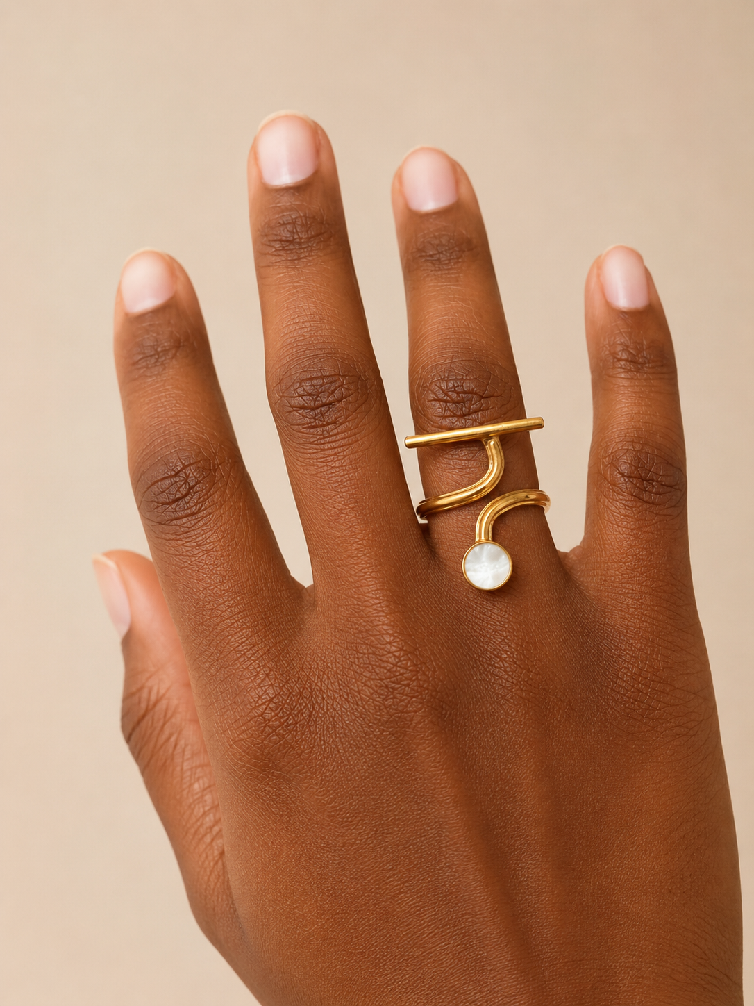 Bague Lune – Design Graphique Doré