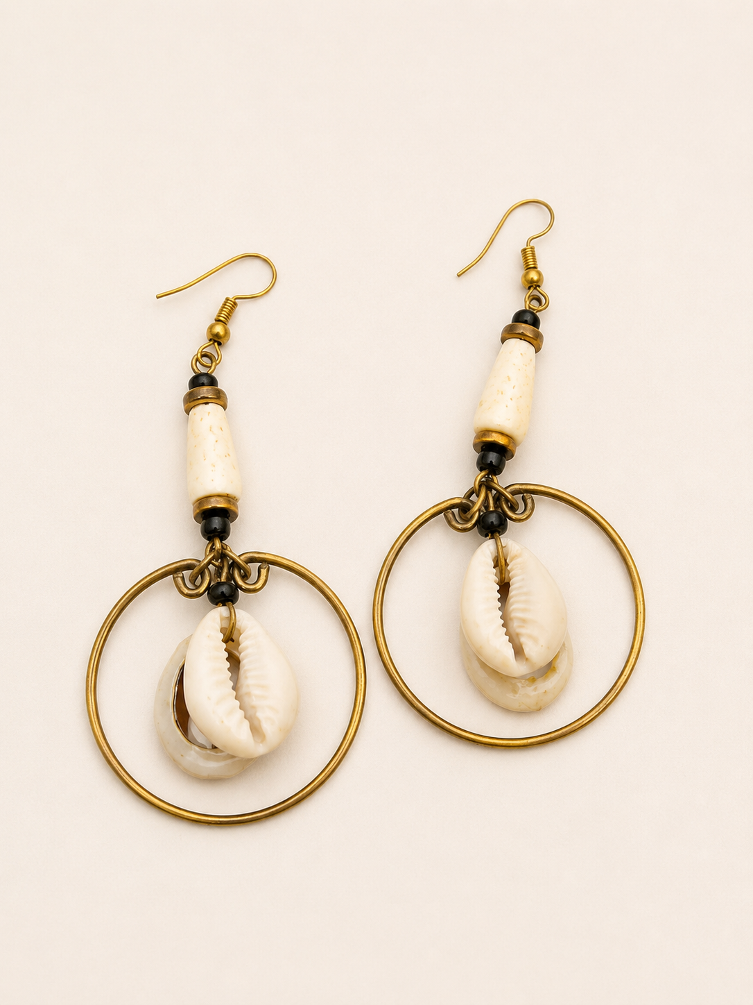 Boucles d’oreilles Alina – Cauri & Cercle d’Or