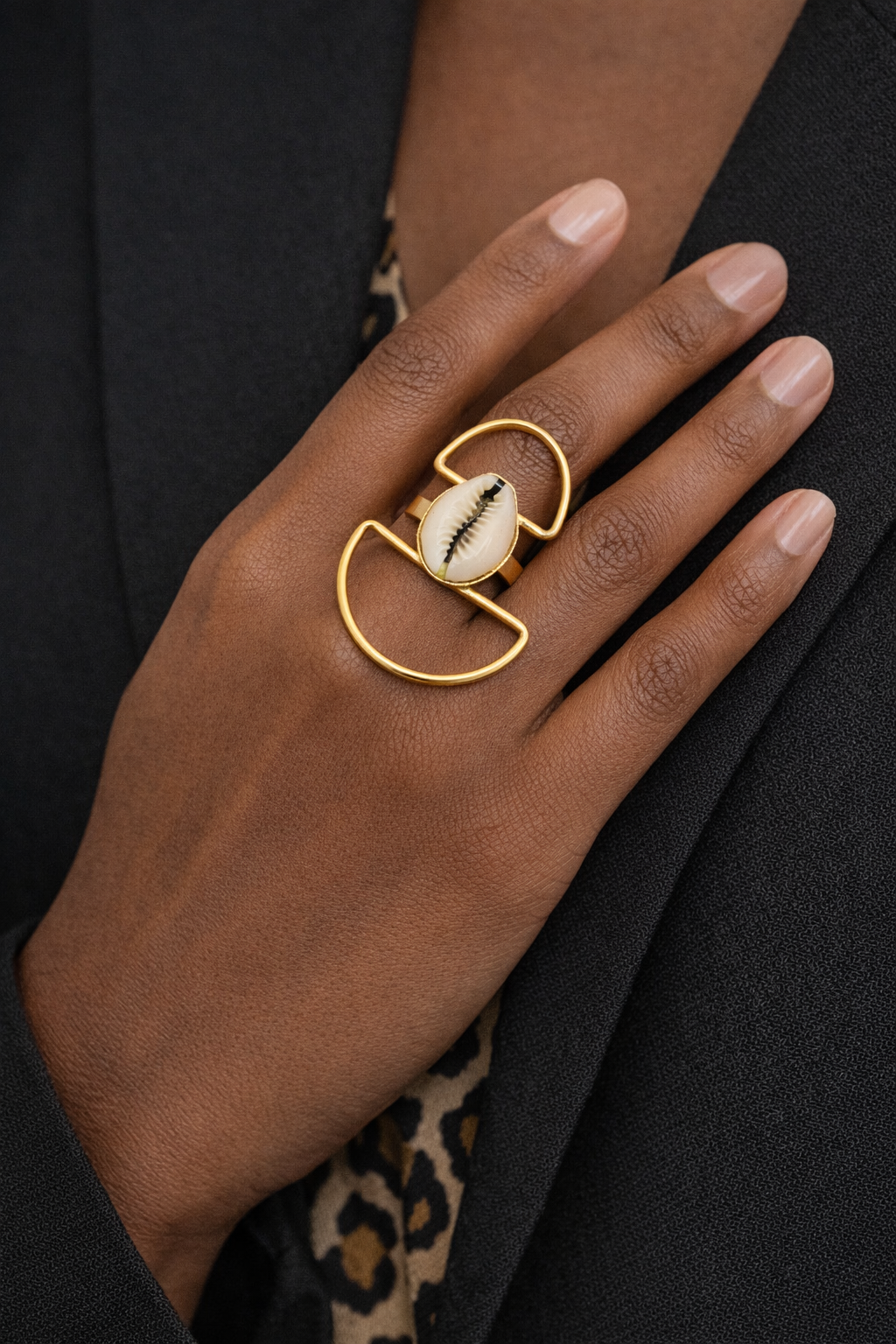 Bague Naya – Cauri & Géométrie ethnique bijoux 