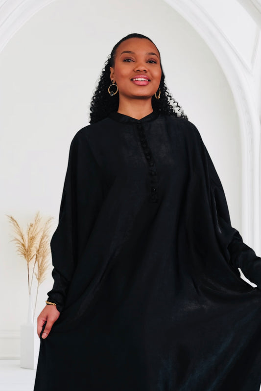 Abaya « Zarah » et ses boutons recouverts