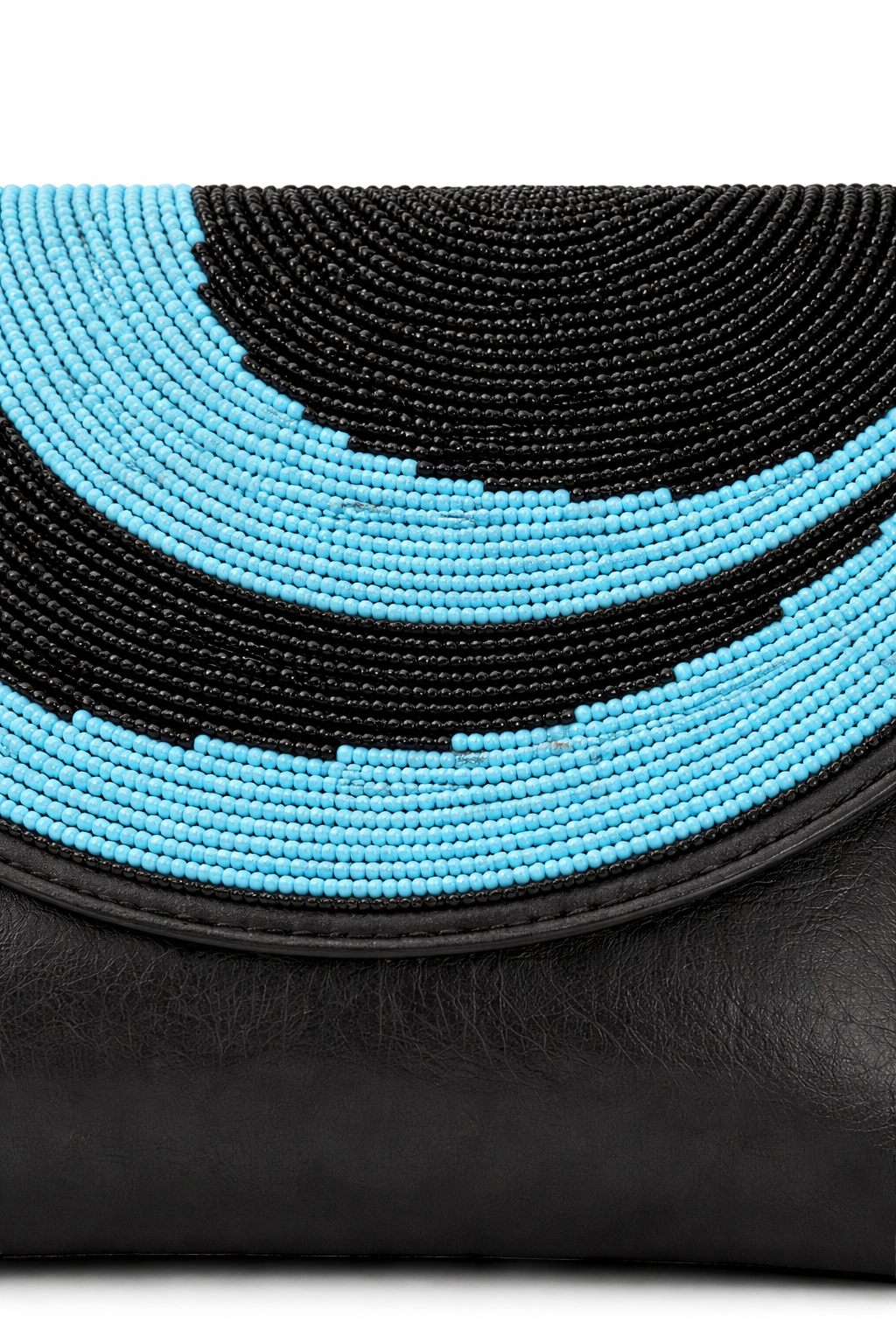 Pochette Nisaï – sac masaï en perles brodées à la main et simili cuir de qualité | sans bandoulière