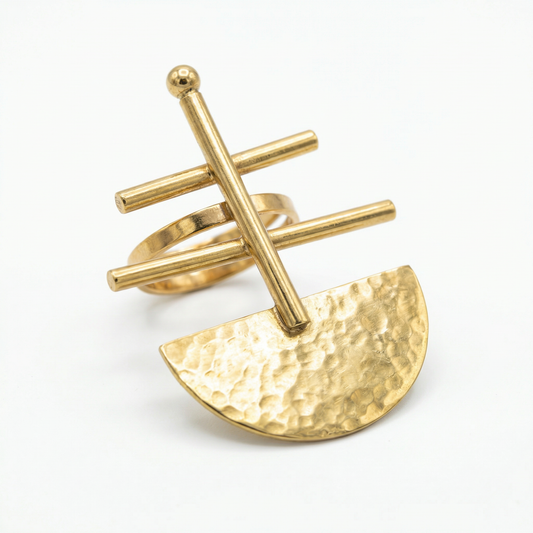 Bague Kéna – Bague dorée graphique en laiton