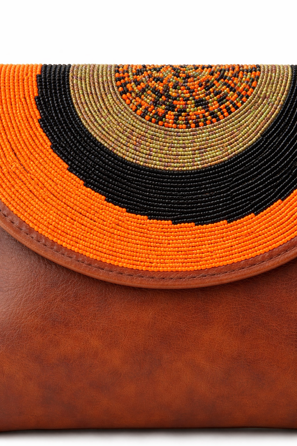 Pochette Nisaï – sac masaï en perles brodées à la main et simili cuir de qualité | sans bandoulière