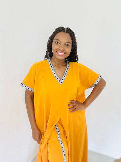 Ensemble tunique ouvert en V et son pantalon