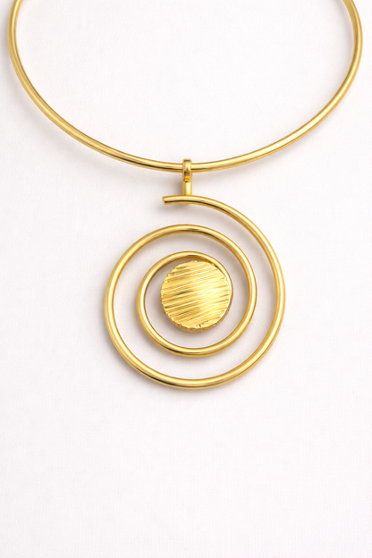 Ras de cou Zahra – Collier Spirale Contemporaine