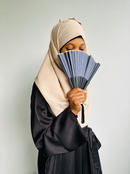 Robe satinée « Aliyah » à  manche large