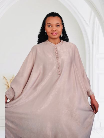 Abaya « Zarah » et ses boutons recouverts