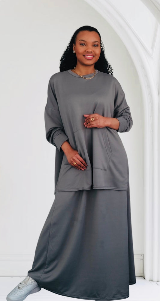 Ensemble jupe longue et haut en tissus sweat (jusqu’à 1m80)