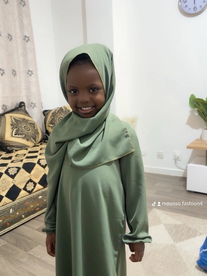 Robe enfant avec hijab intégré